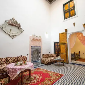 dar-allouch.hotelfesmorocco.com/